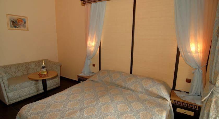Andalucia Beach Hotel Elenite Luaran gambar