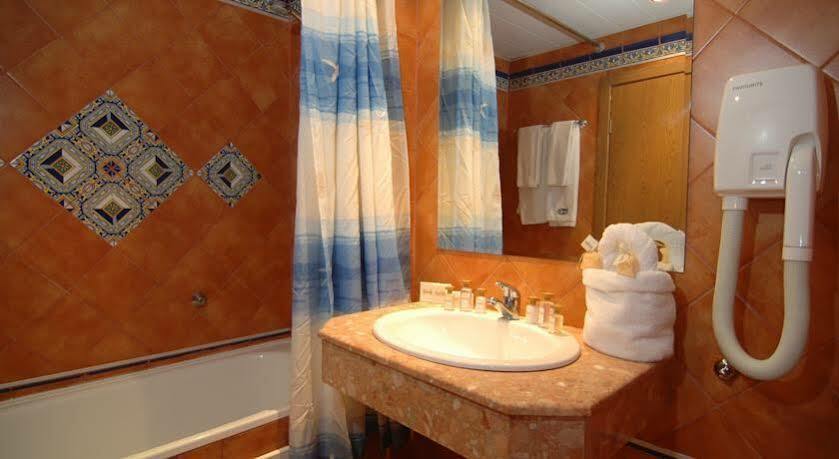 Andalucia Beach Hotel Elenite Luaran gambar